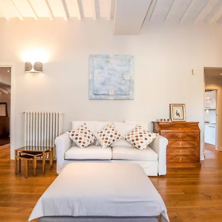 Giambologna Attic By Prestige Apartment *